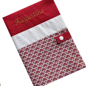Protège carnet de santé personnalisé - Rouge Augustine