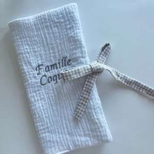 Protège livret de famille en double gaze personnalisable + 18 tissus
