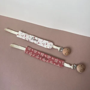 Attache tétine fleuri personnalisable