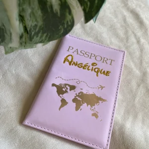 Protège passeport ✈️🌍 | Rose Claire