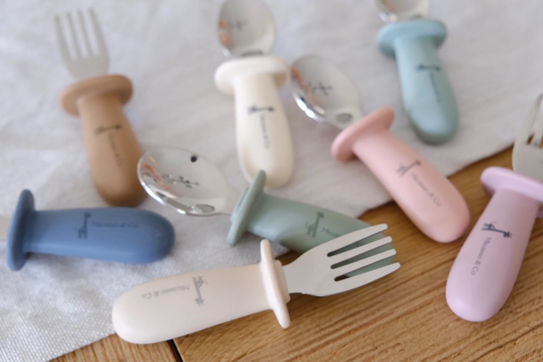 Ensemble de cuillère et fourchette en silicone et métal – Image 8