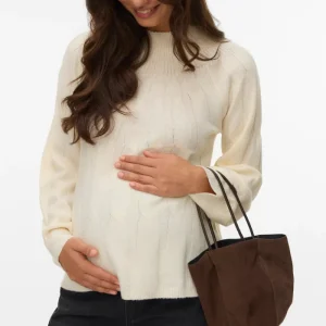 Pull de grossesse en maille douce col montant – coloris écru